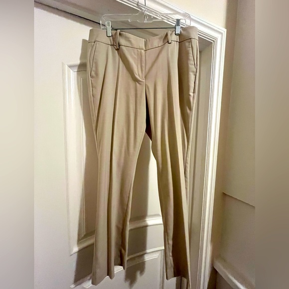 Women’s pant suit. Jacket is size 12, pants are size 10. - Picture 5 of 8